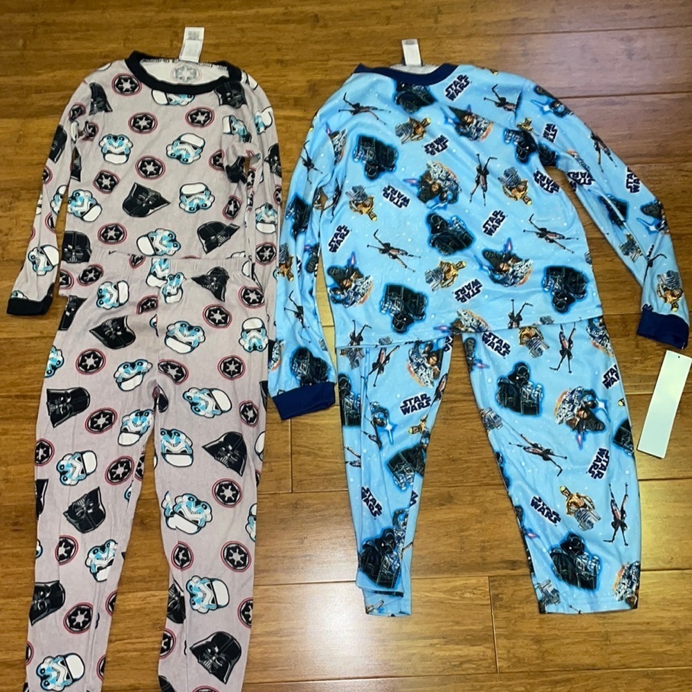 Star Wars pajamas size large NWT